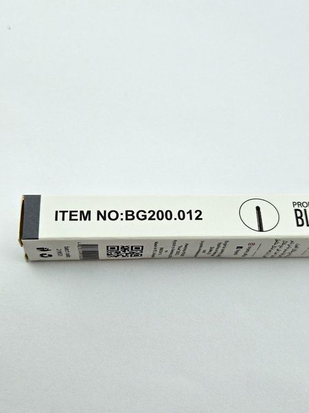 Профессиональная кисточка для нанесения и растушевки теней Bogenia Professional BLENDING BRUSH BG200 №012 15.5 x 0.7 см BG200.012 фото